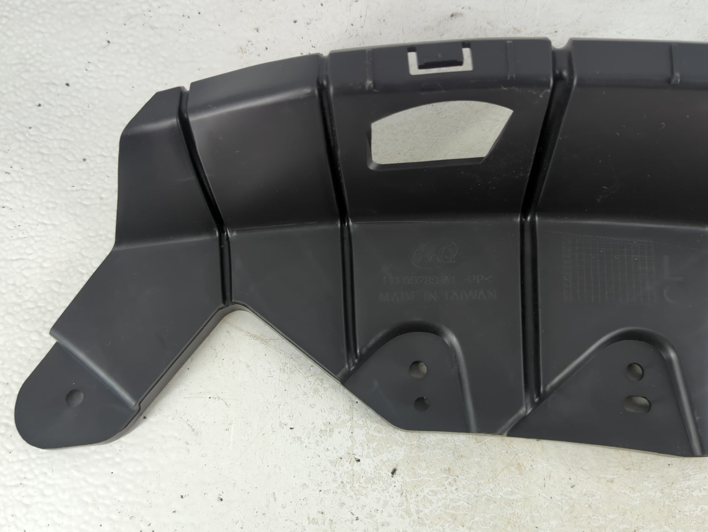 2017 Ford Explorer Head light (Bracket) - Oemusedautoparts1.com