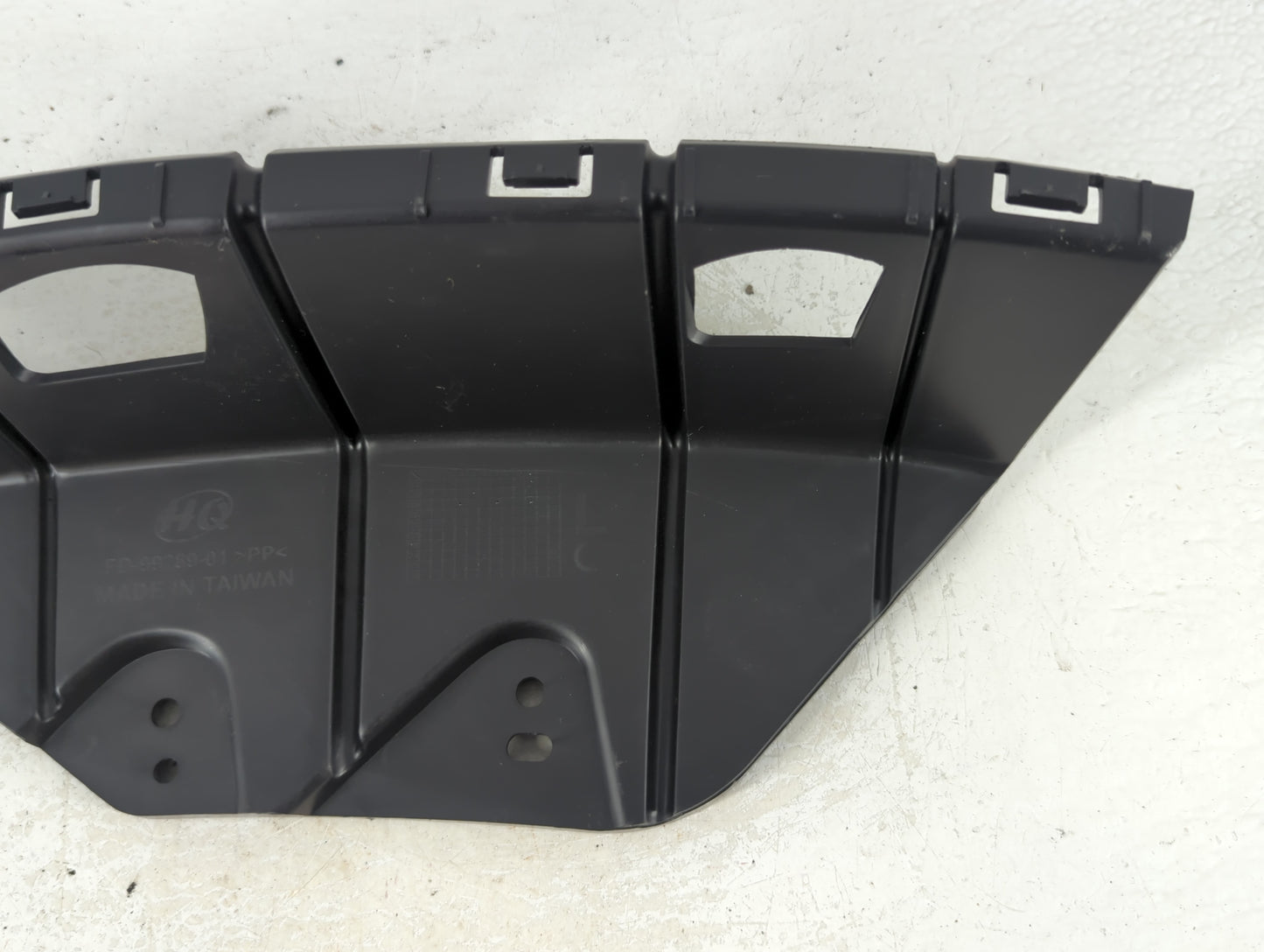 2017 Ford Explorer Head light (Bracket) - Oemusedautoparts1.com