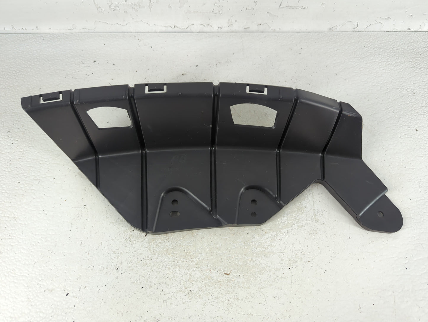 2017 Ford Explorer HEAD LAMP BRACKET - Oemusedautoparts1.com
