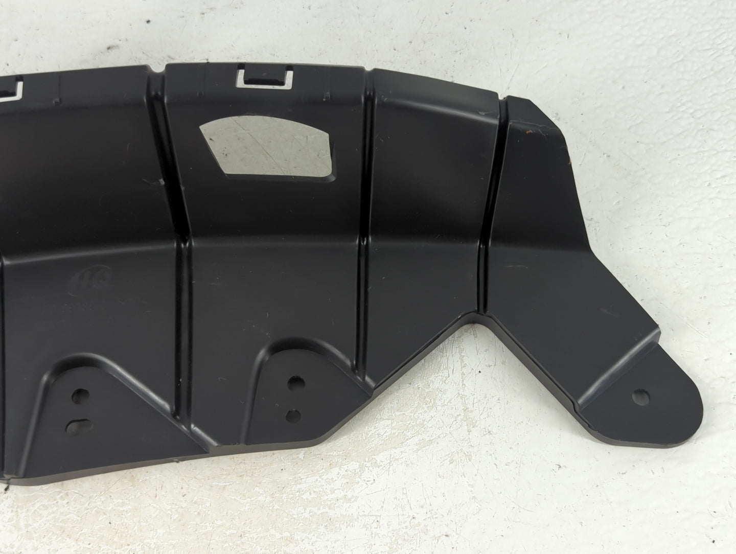 2017 Ford Explorer HEAD LAMP BRACKET - Oemusedautoparts1.com