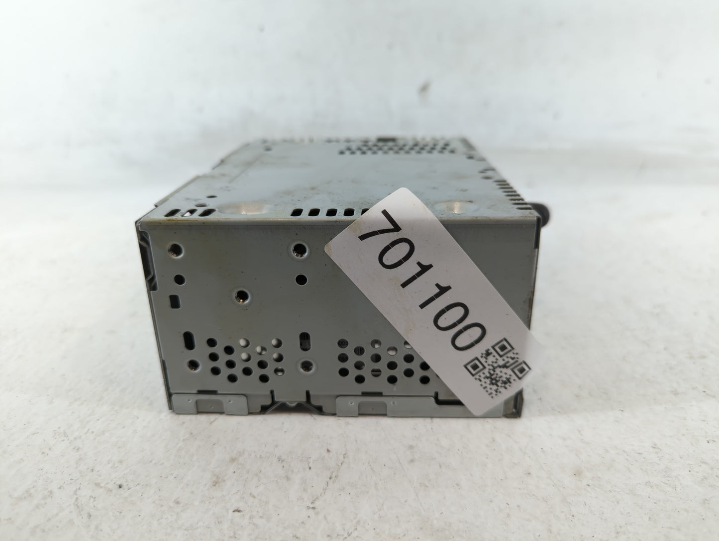 2016-2017 Ford Explorer Am Fm Cd Player Radio Receiver - Oemusedautoparts1.com