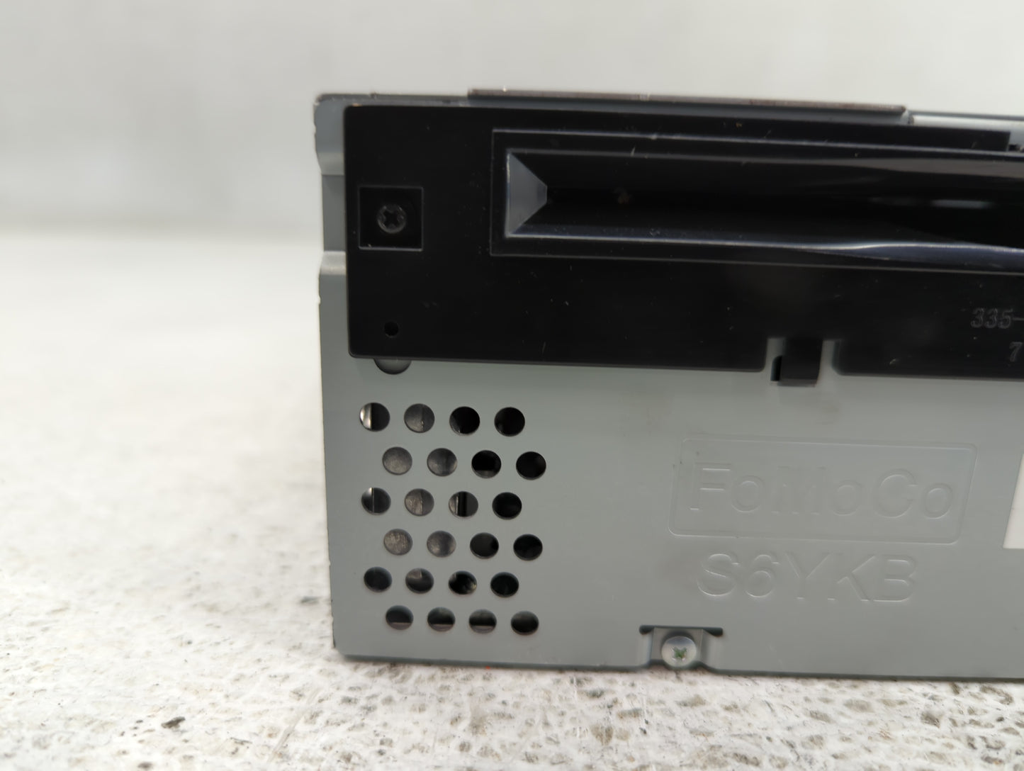 2016-2017 Ford Explorer Radio AM FM Cd Player Receiver Replacement P/N:HB5T-19C107-BB Fits Fits 2016 2017 OEM Used Auto Part