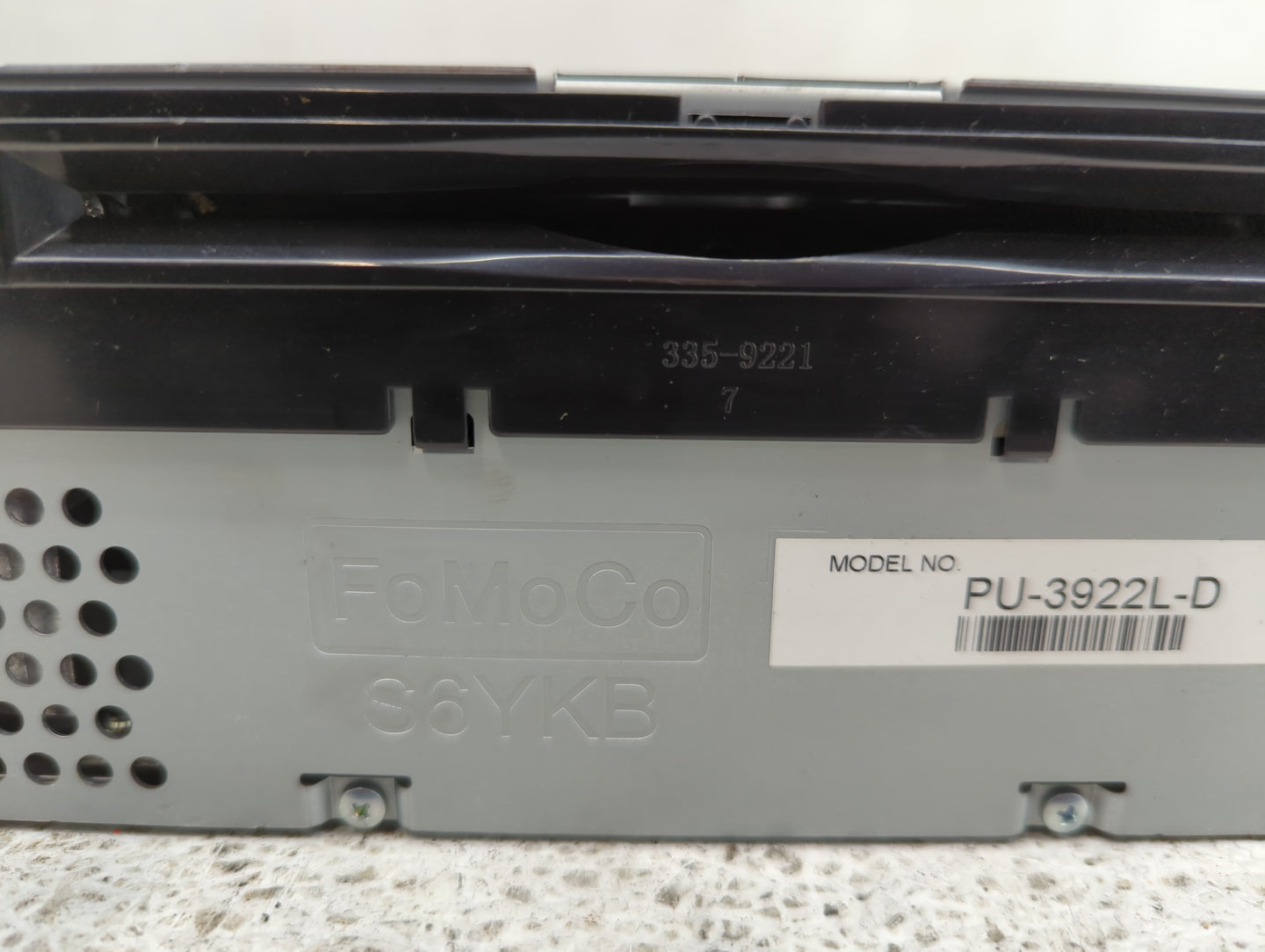 2016-2017 Ford Explorer Radio AM FM Cd Player Receiver Replacement P/N:HB5T-19C107-BB Fits Fits 2016 2017 OEM Used Auto Part