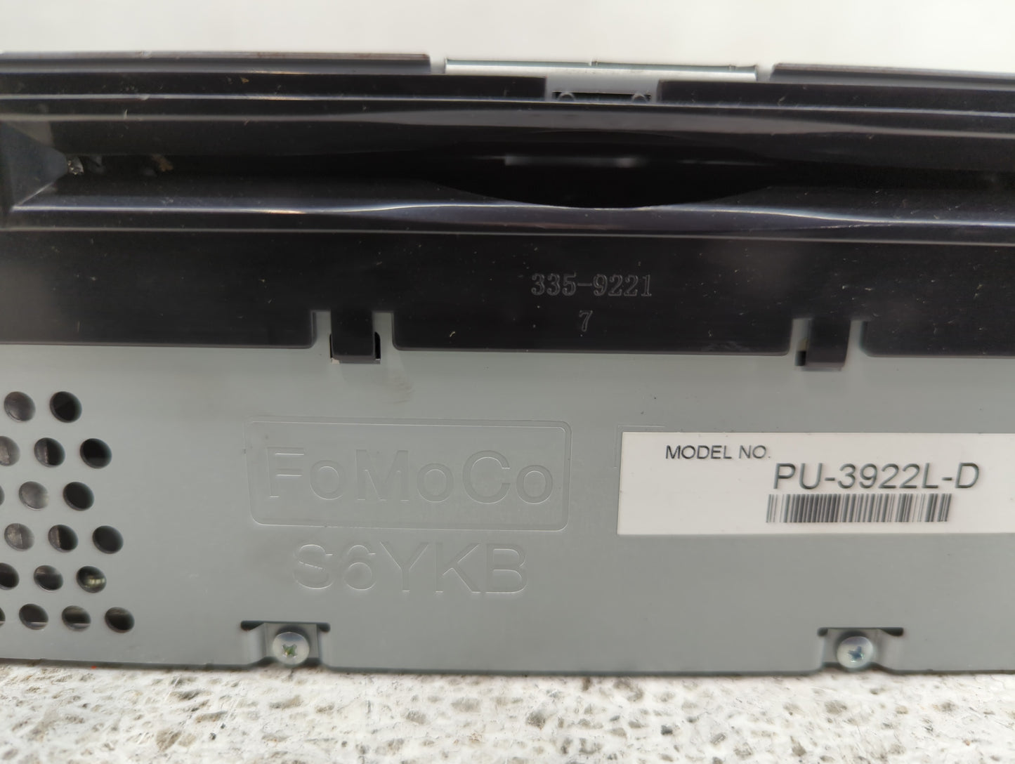 2016-2017 Ford Explorer Radio AM FM Cd Player Receiver Replacement P/N:HB5T-19C107-BB Fits Fits 2016 2017 OEM Used Auto Part