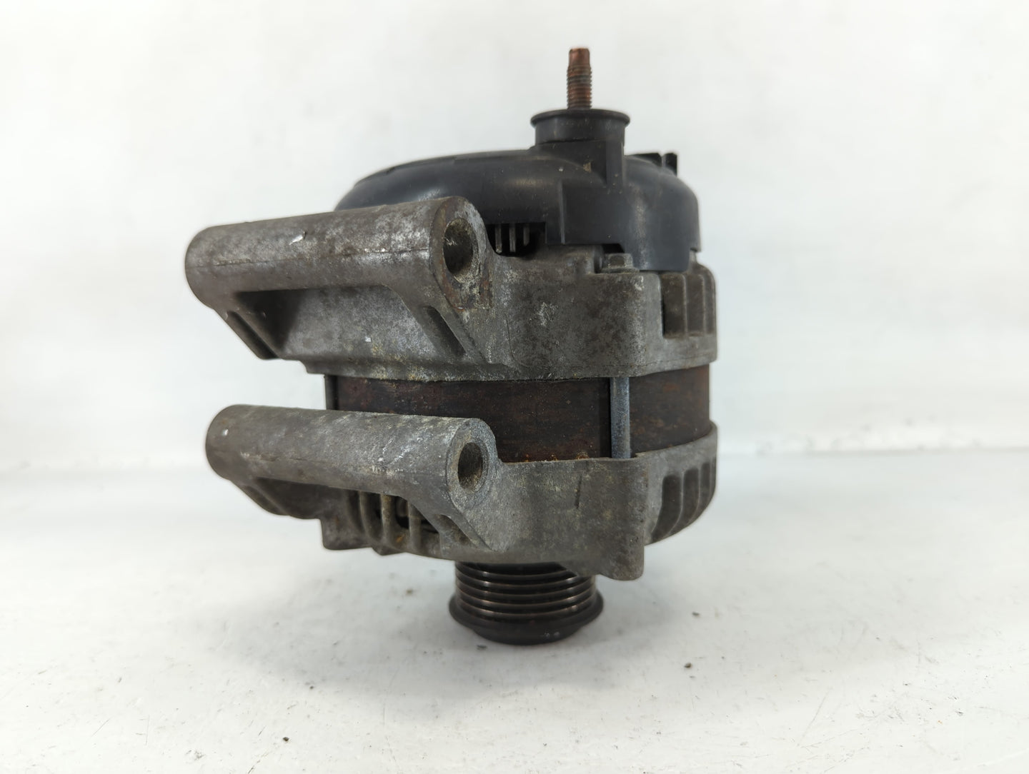 2011-2019 Ford Explorer Alternator Replacement Generator Charging Assembly Engine OEM Fits OEM Used Auto Parts - Oemusedauto