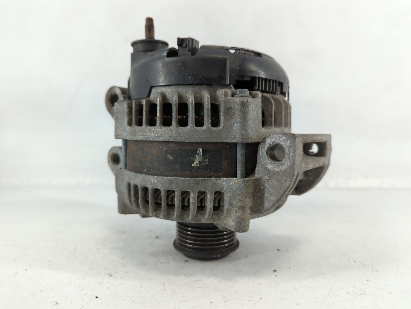 2011-2019 Ford Explorer Alternator Replacement Generator Charging Assembly Engine OEM Fits OEM Used Auto Parts - Oemusedauto