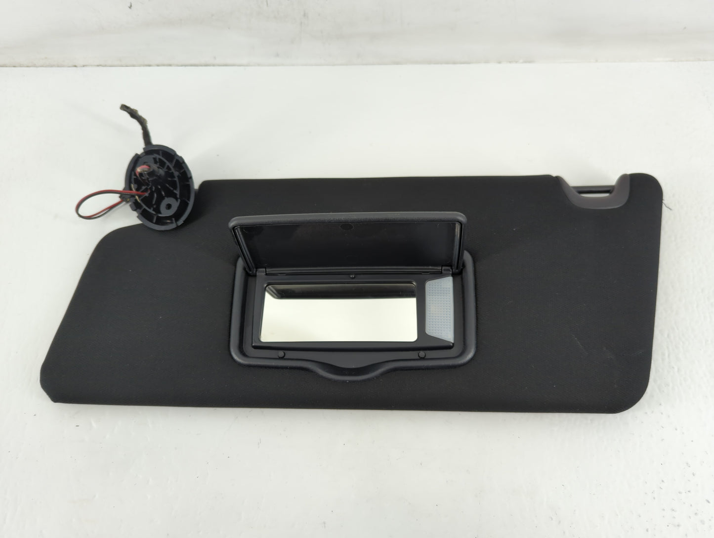 2017 Ford Explorer Sun Visor Shade Replacement Driver Left Mirror Fits OEM Used Auto Parts - Oemusedautoparts1.com