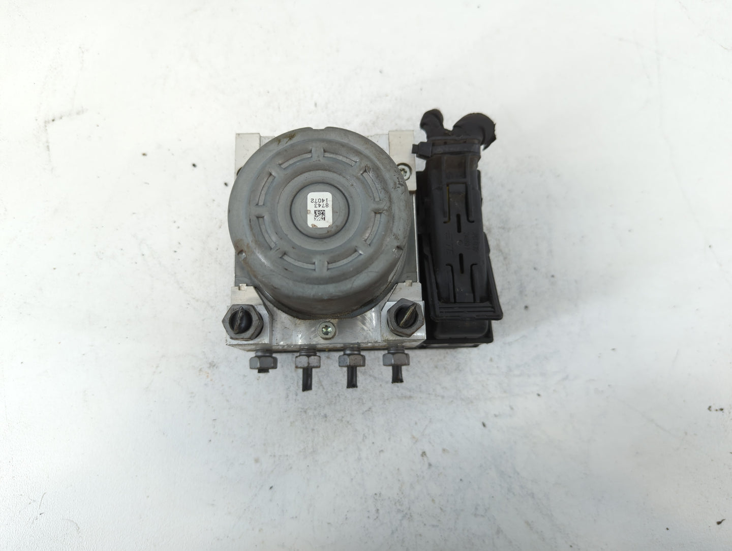 2017 Ford Explorer ABS Pump Control Module Replacement P/N:HB53-2C405-AC Fits OEM Used Auto Parts - Oemusedautoparts1.com