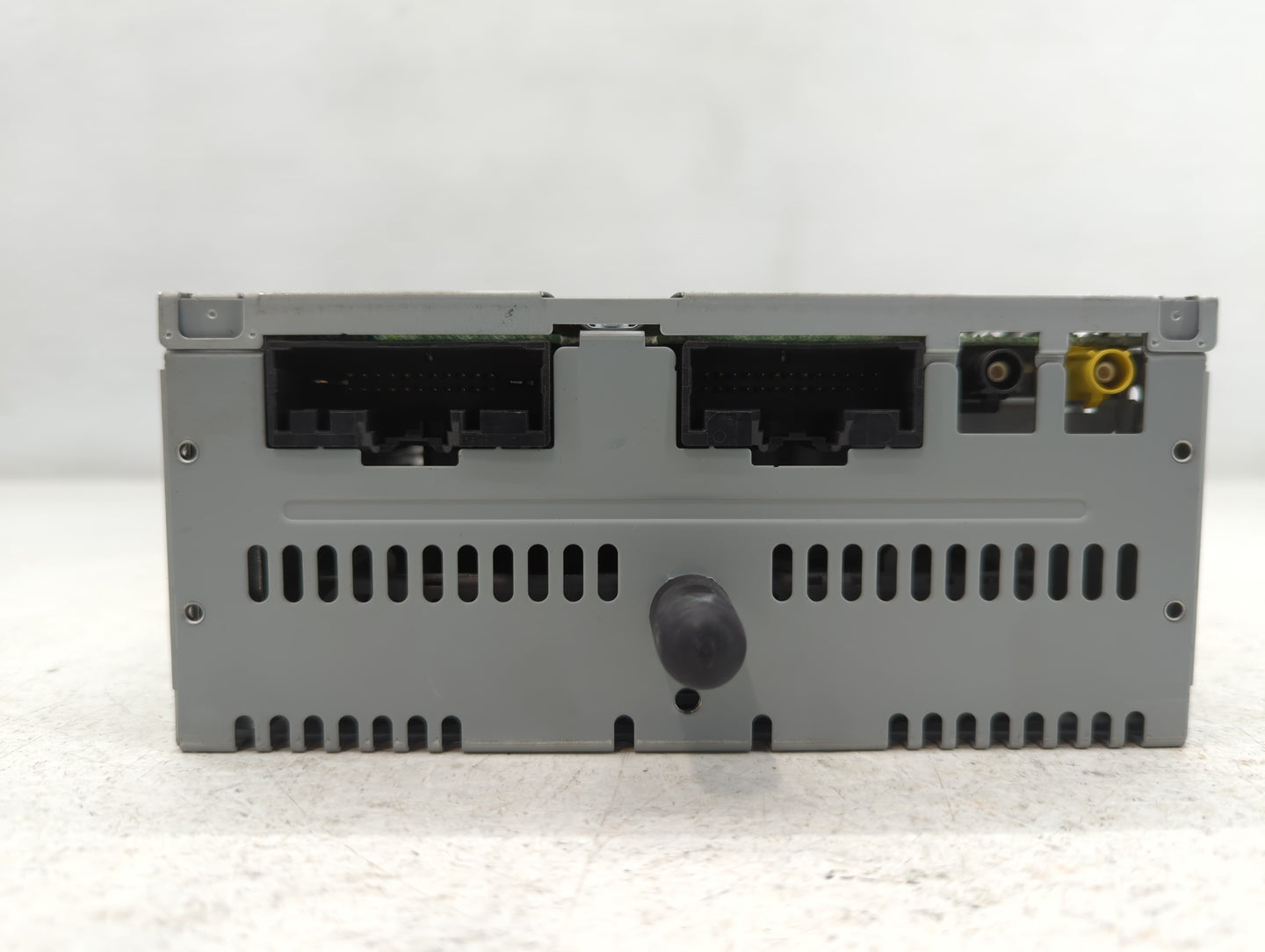 2016-2019 Ford Explorer Radio AM FM Cd Player Receiver Replacement P/N:HB5T-19C107-BA Fits Fits 2016 2017 2018 2019 OEM Used