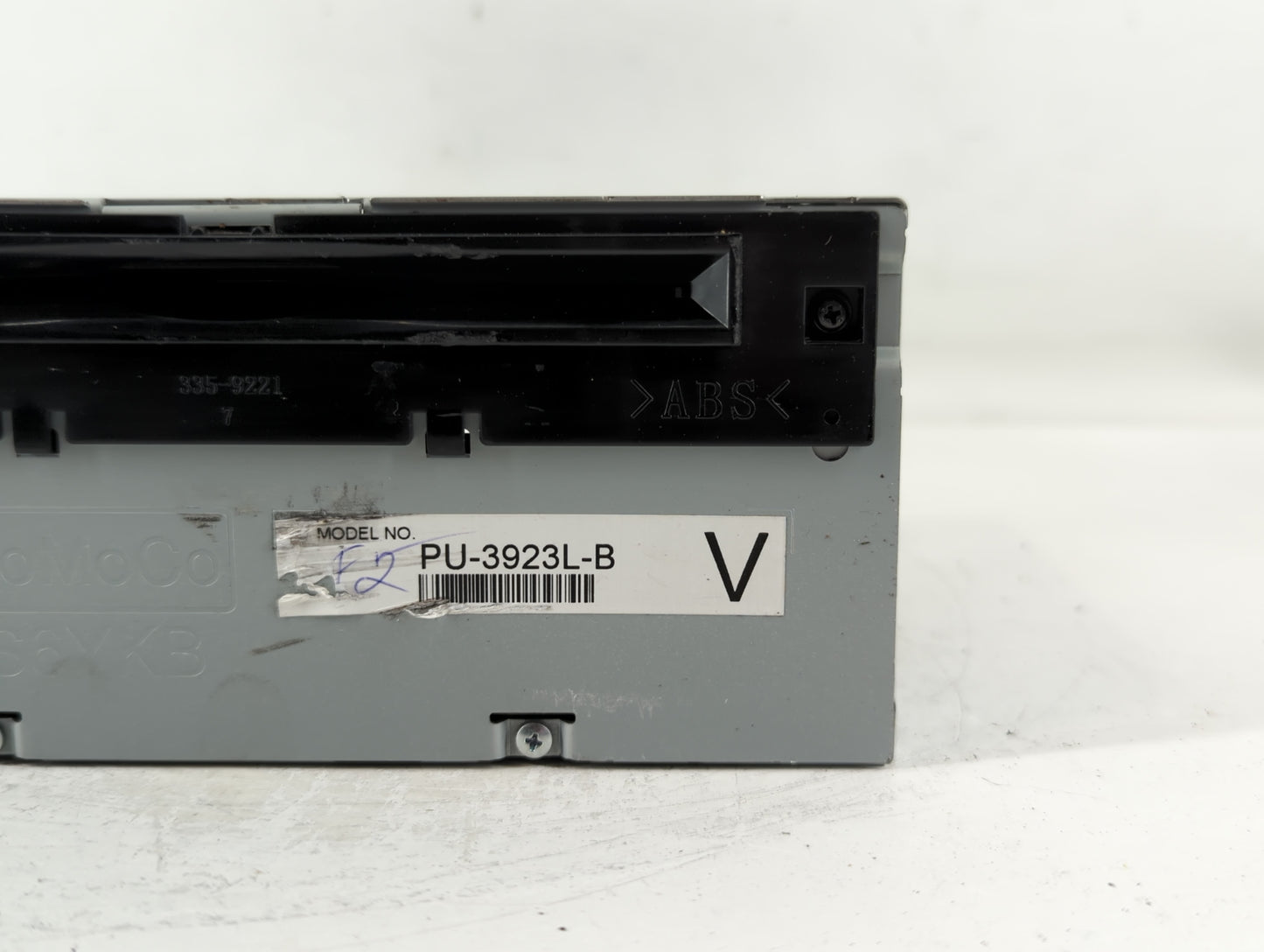 2016-2017 Ford Explorer Am Fm Cd Player Radio Receiver - Oemusedautoparts1.com