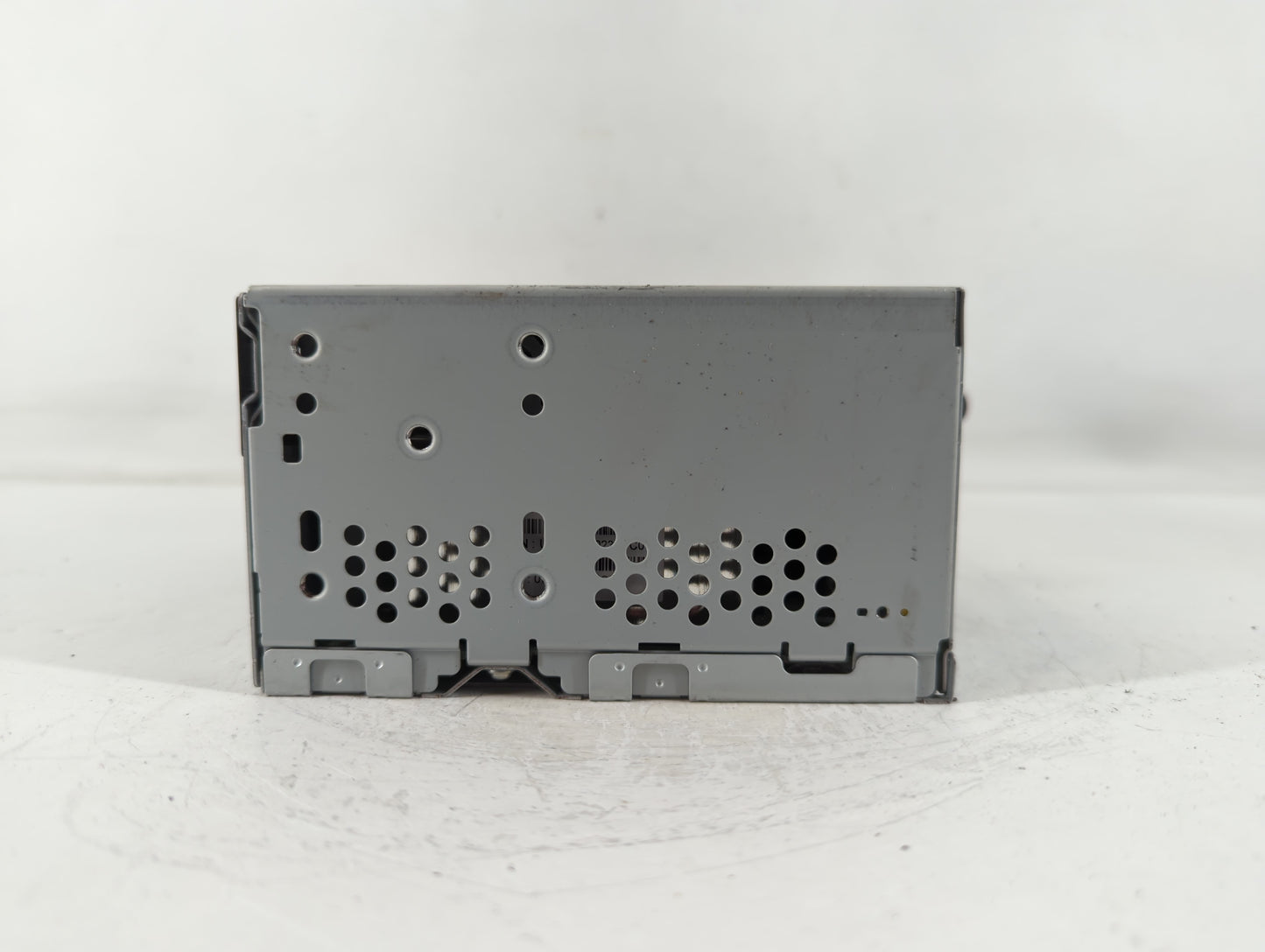 2016-2017 Ford Explorer Am Fm Cd Player Radio Receiver - Oemusedautoparts1.com