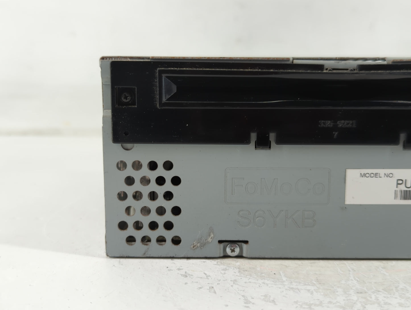 2016-2017 Ford Explorer Radio AM FM Cd Player Receiver Replacement P/N:GB5T-19C107-AB Fits Fits 2016 2017 OEM Used Auto Part