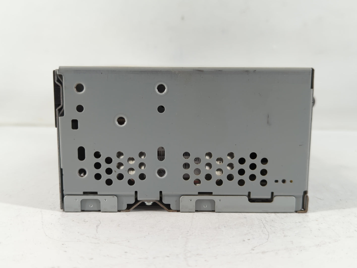 2016-2017 Ford Explorer Radio AM FM Cd Player Receiver Replacement P/N:HB5T-19C107-BA Fits Fits 2016 2017 OEM Used Auto Part