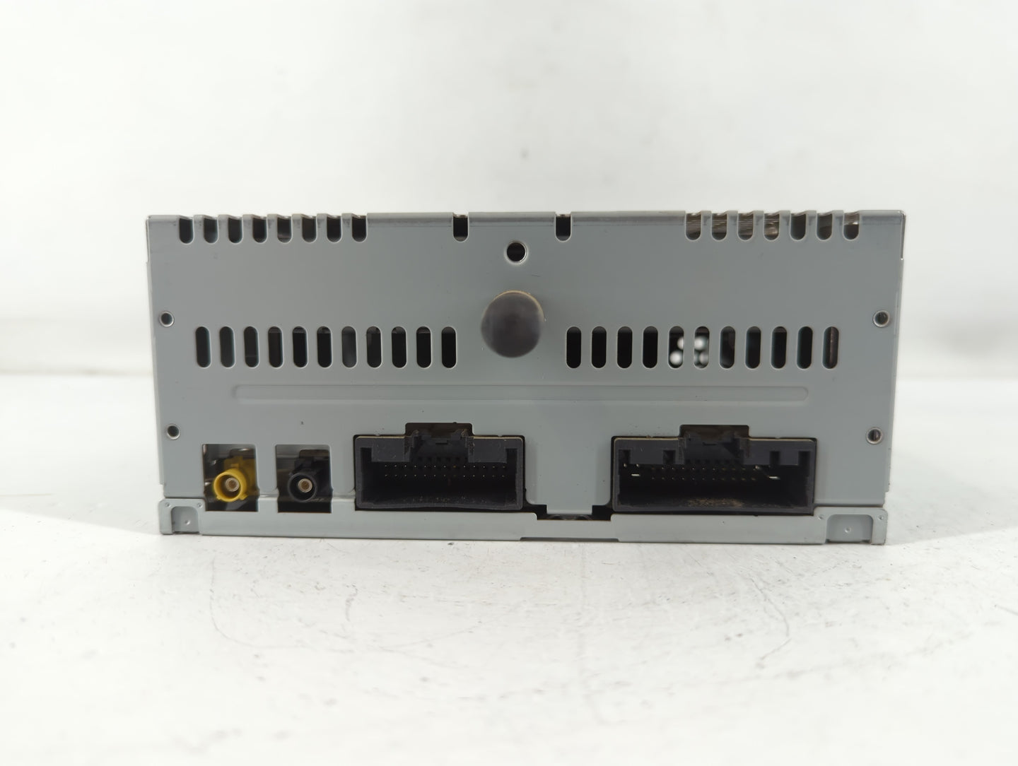 2016-2017 Ford Explorer Radio AM FM Cd Player Receiver Replacement P/N:HB5T-19C107-BA Fits Fits 2016 2017 OEM Used Auto Part