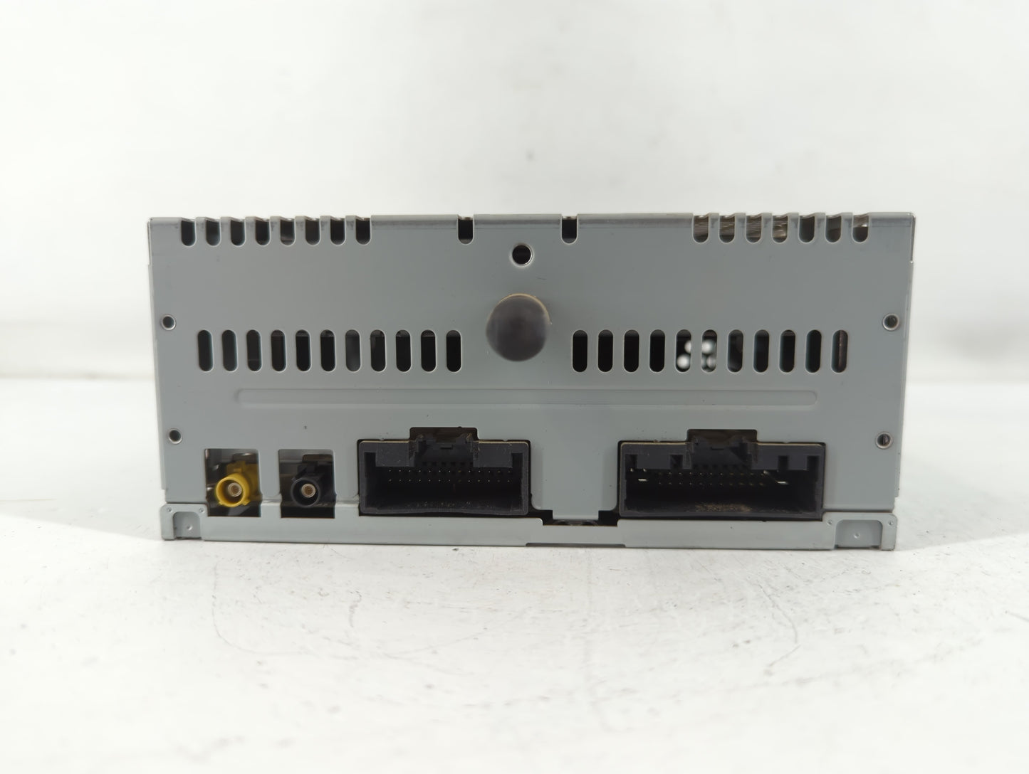 2016-2017 Ford Explorer Radio AM FM Cd Player Receiver Replacement P/N:HB5T-19C107-BA Fits Fits 2016 2017 OEM Used Auto Part