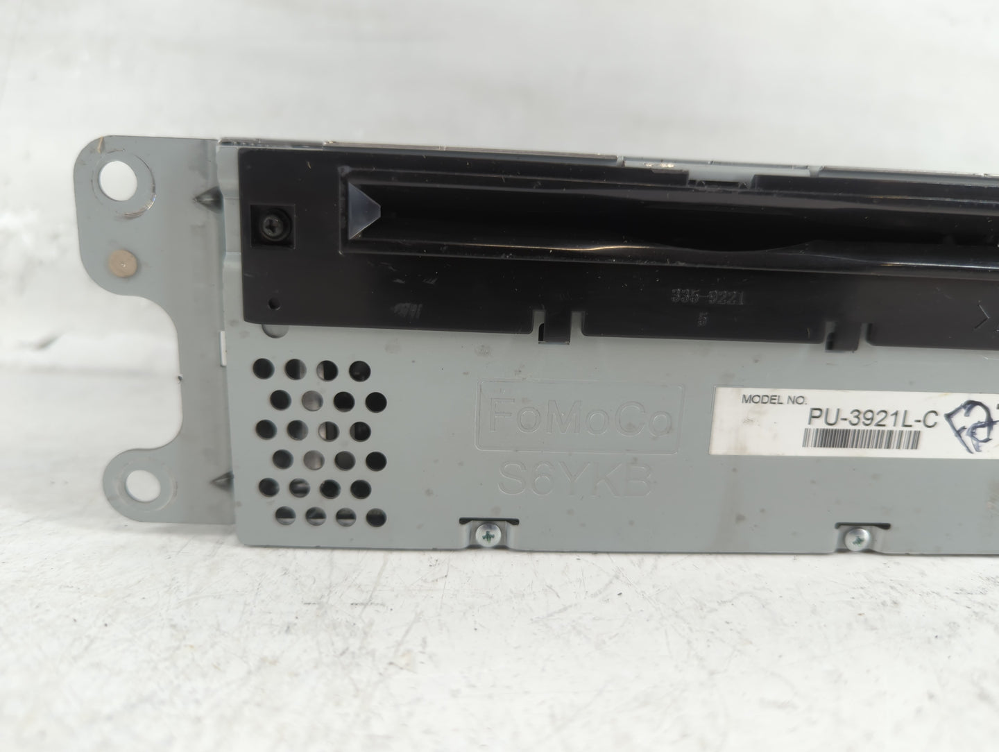 2017 Ford Explorer Radio AM FM Cd Player Receiver Replacement P/N:HB5T-18A802-FA Fits OEM Used Auto Parts - Oemusedautoparts