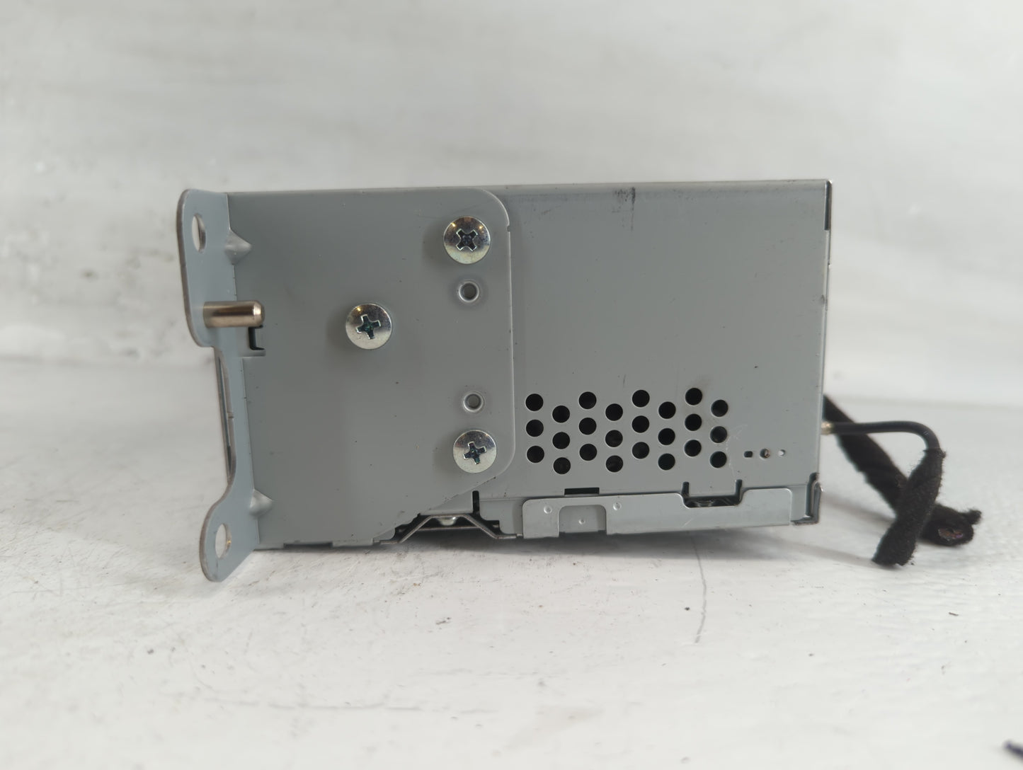 2017 Ford Explorer Radio AM FM Cd Player Receiver Replacement P/N:HB5T-18A802-FA Fits OEM Used Auto Parts - Oemusedautoparts