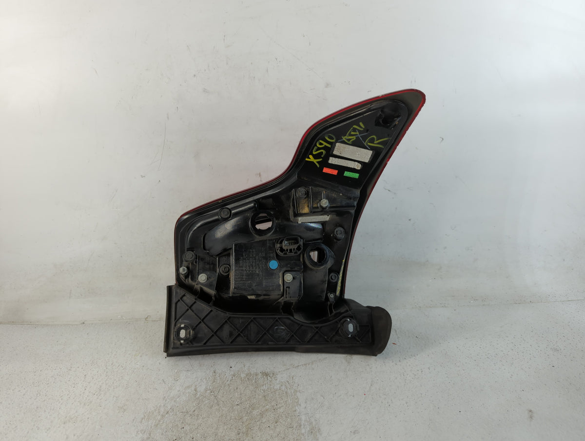 2016-2019 Ford Explorer Tail Light Assembly Passenger Right OEM P/N:PP-TD20 FB53-13A414-A Fits Fits 2016 2017 2018 2019 OEM 
