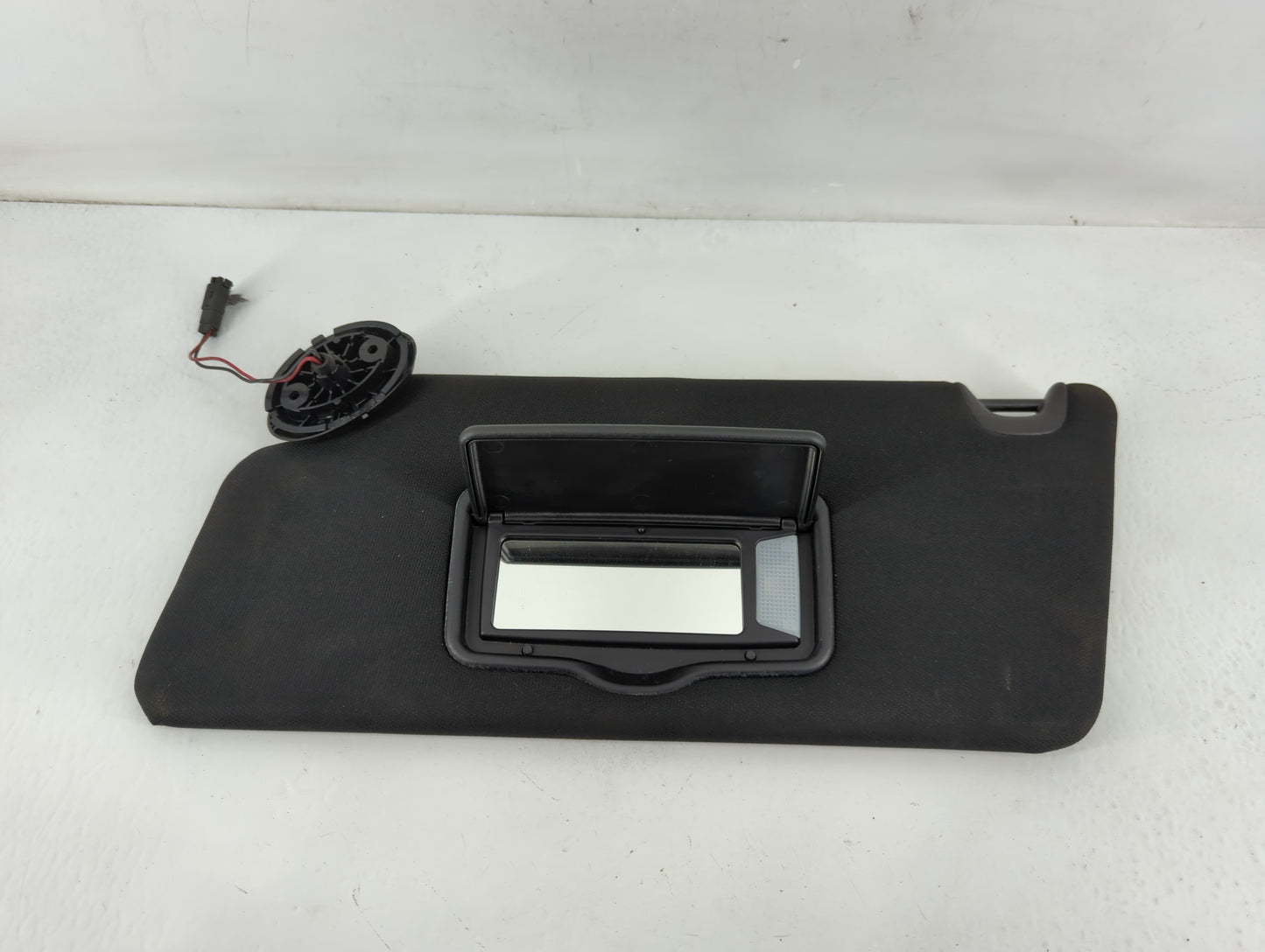 2017 Ford Explorer Sun Visor Shade Replacement Driver Left Mirror Fits OEM Used Auto Parts - Oemusedautoparts1.com