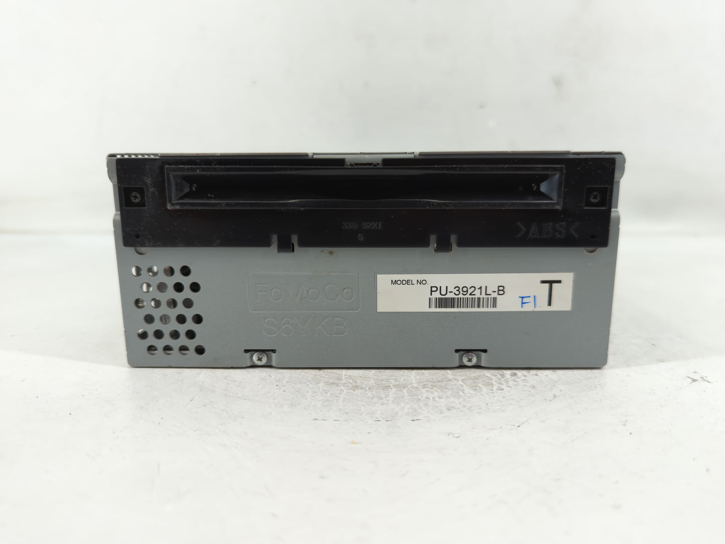 2016-2017 Ford Explorer Radio AM FM Cd Player Receiver Replacement P/N:GB5T-19C107-AG Fits Fits 2016 2017 OEM Used Auto Part