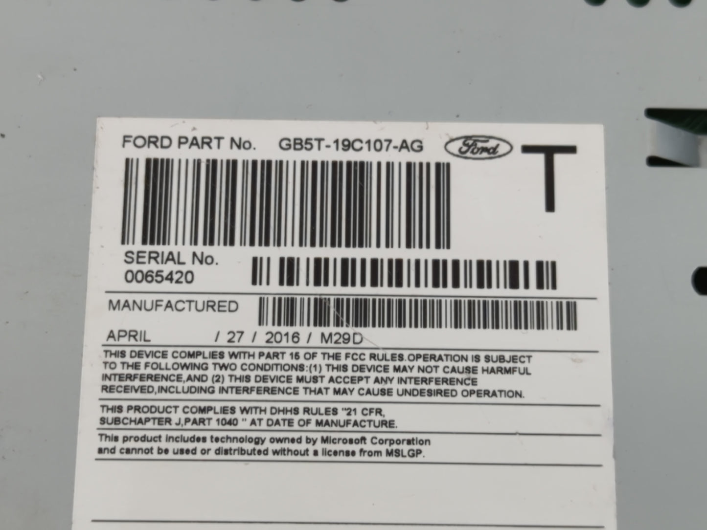 2016-2017 Ford Explorer Radio AM FM Cd Player Receiver Replacement P/N:GB5T-19C107-AG Fits Fits 2016 2017 OEM Used Auto Part