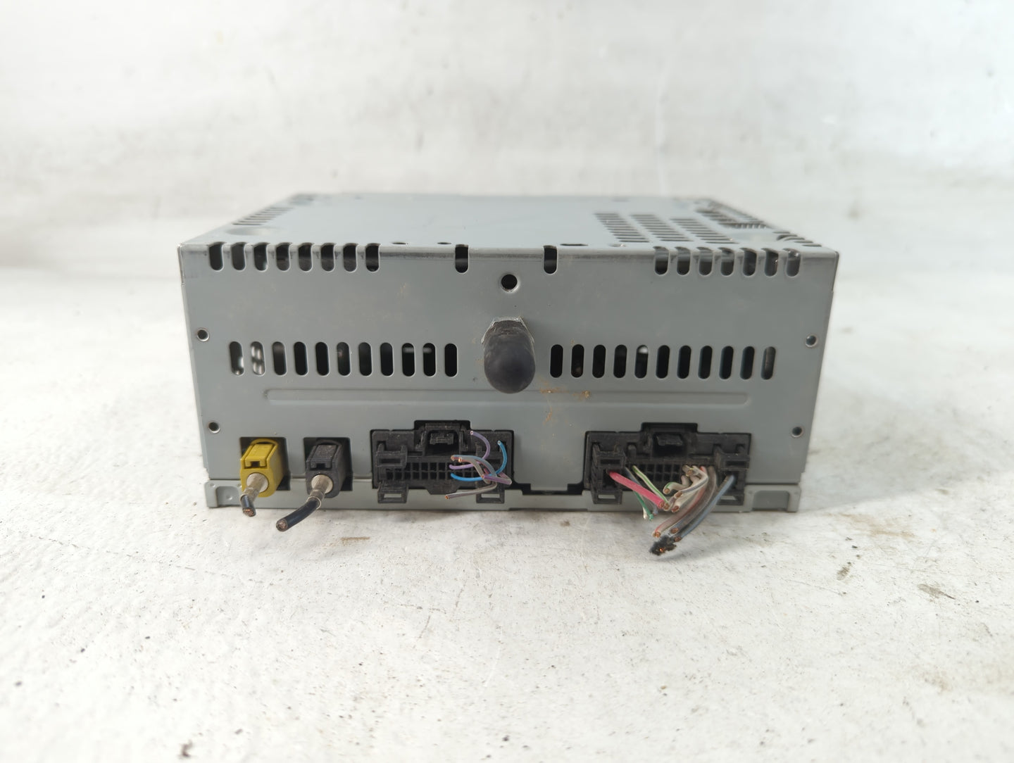 2017 Ford Explorer Radio AM FM Cd Player Receiver Replacement P/N:HB5T-19C107-BA Fits OEM Used Auto Parts - Oemusedautoparts