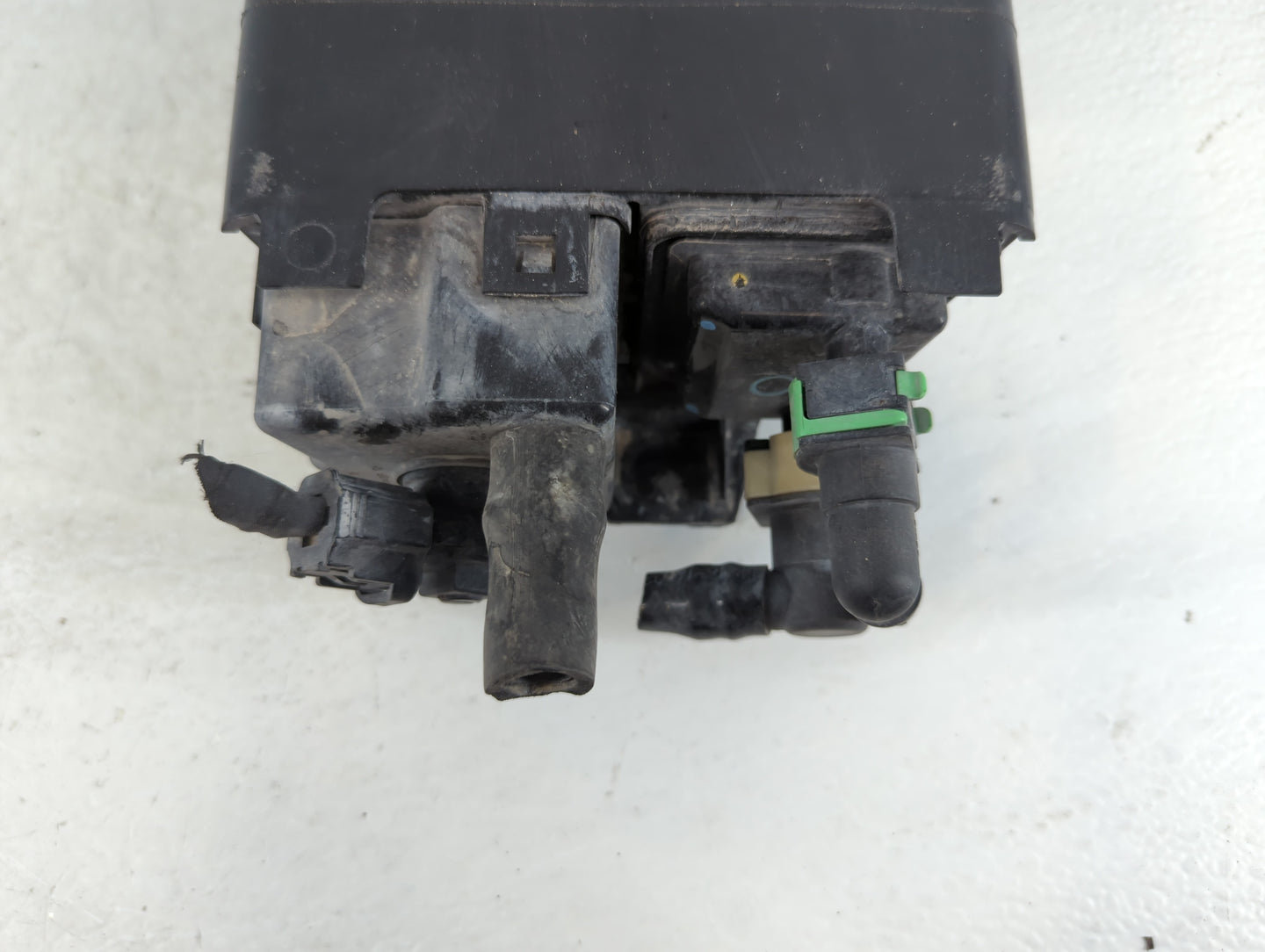 2017 Ford Explorer Fuel Vapor Charcoal Canister - Oemusedautoparts1.com
