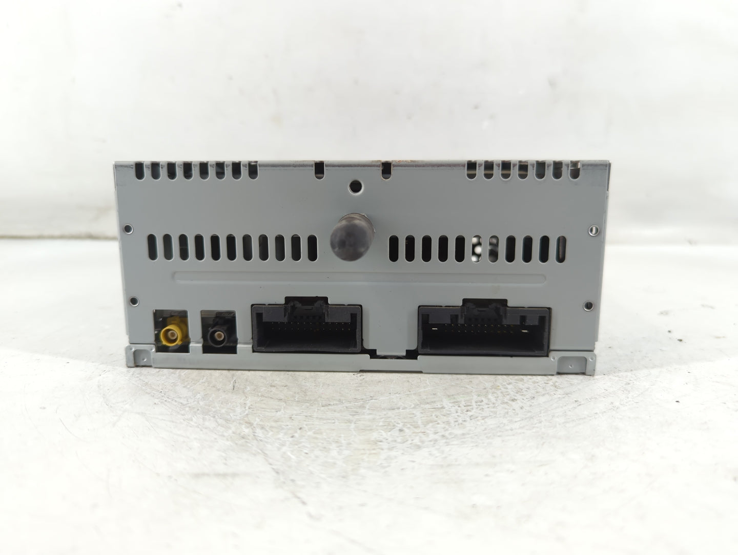 2016-2017 Ford Explorer Radio AM FM Cd Player Receiver Replacement P/N:HB5T-19C107-BA Fits Fits 2016 2017 OEM Used Auto Part