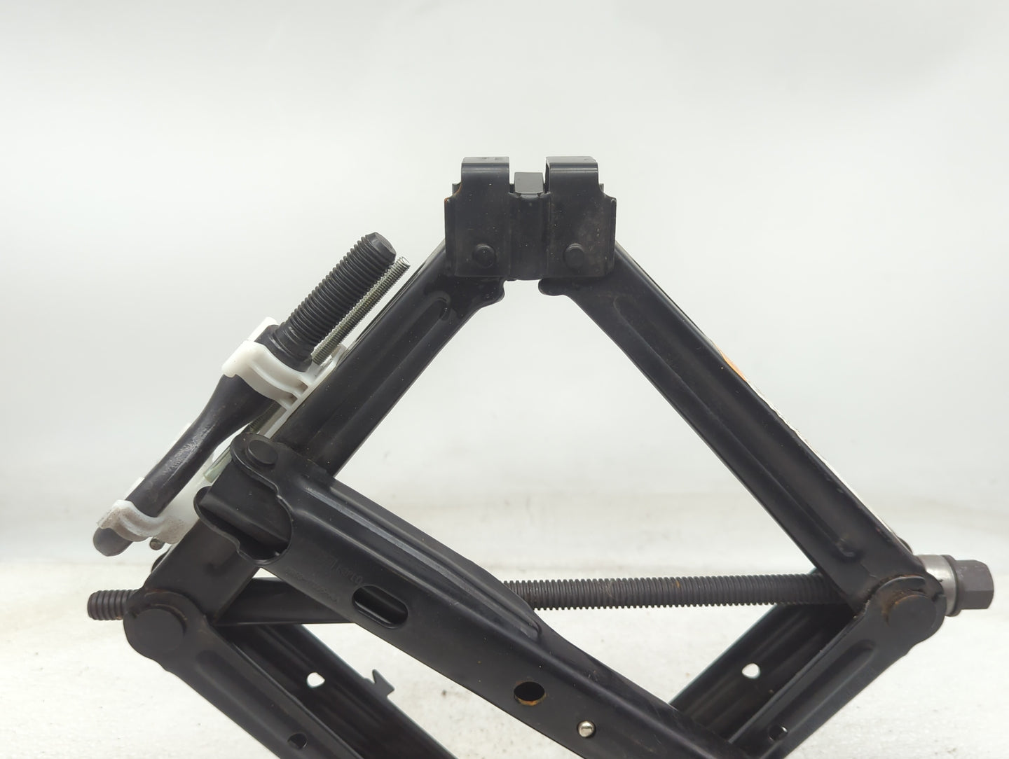 2017 Ford Explorer Spare Scissor Car Jack 928485 - Oemusedautoparts1.com