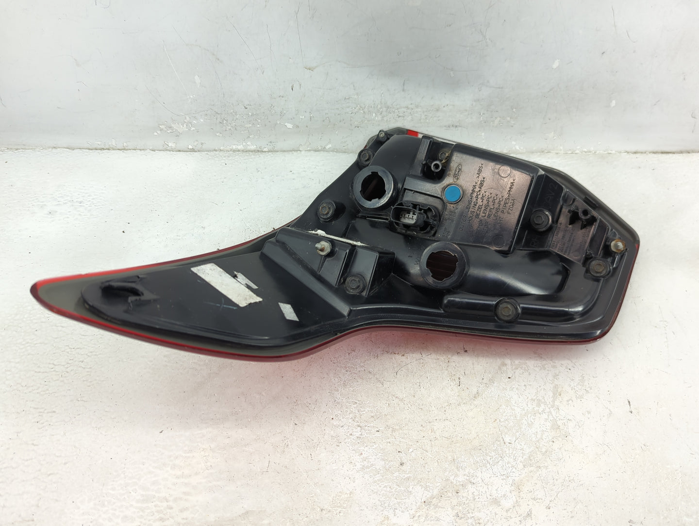 2017 Ford Explorer Tail Light Assembly Passenger Right OEM Fits OEM Used Auto Parts - Oemusedautoparts1.com
