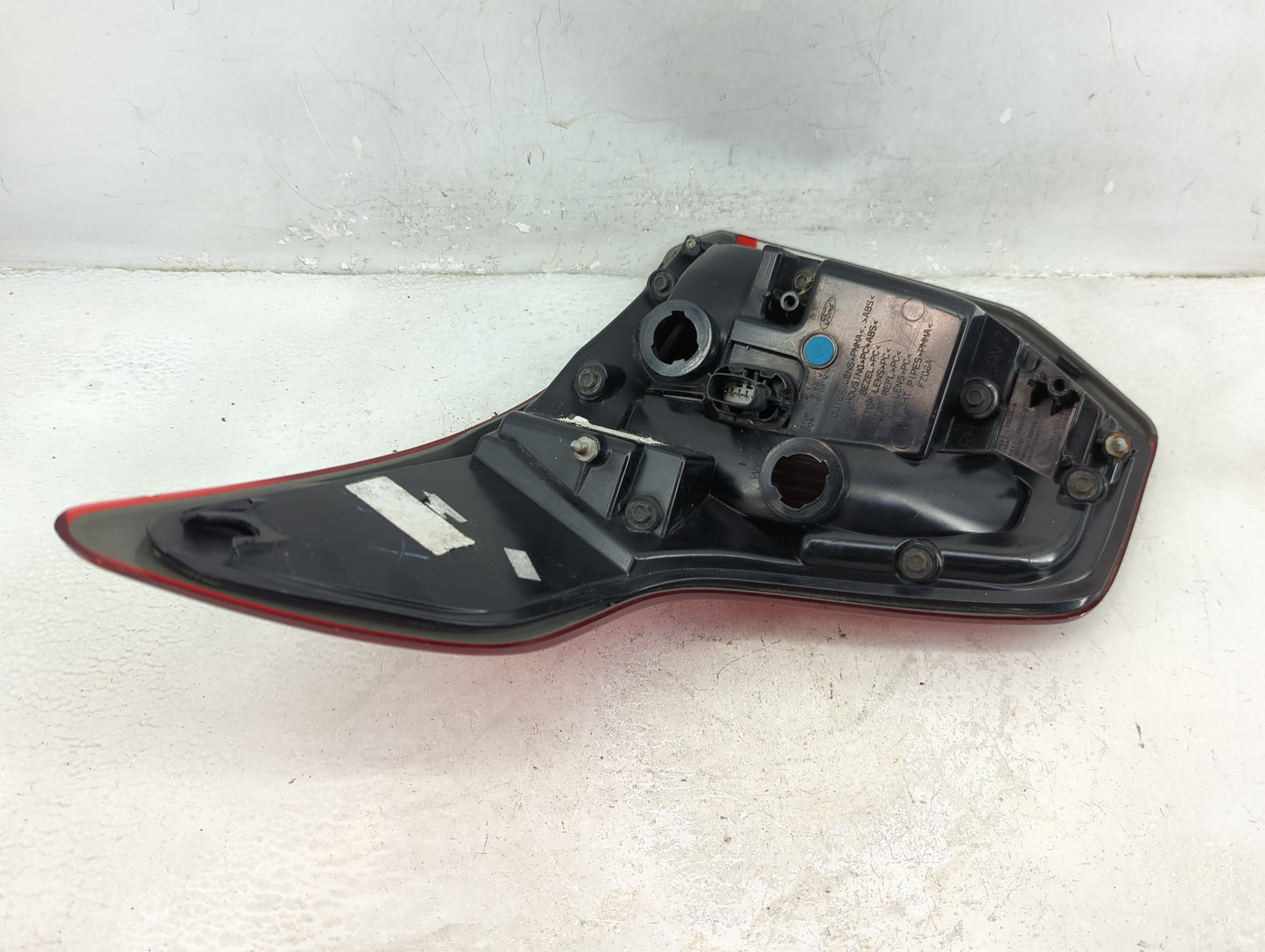 2017 Ford Explorer Tail Light Assembly Passenger Right OEM Fits OEM Used Auto Parts - Oemusedautoparts1.com