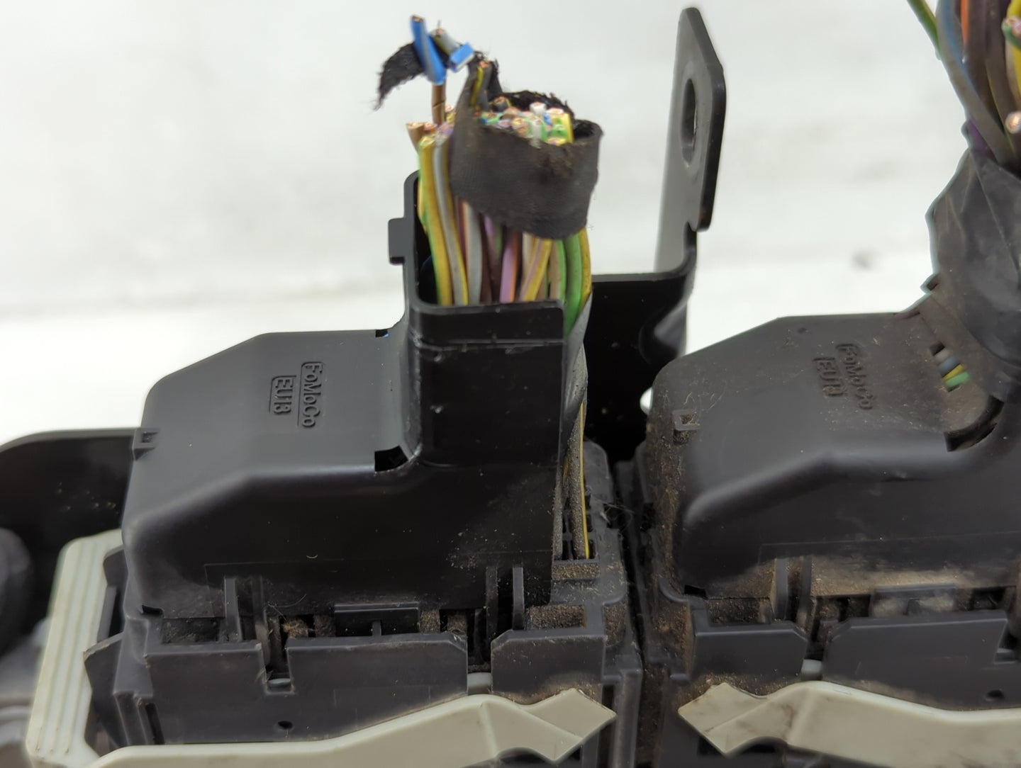 2016-2019 Ford Explorer PCM Engine Control Computer ECU ECM PCU OEM P/N:GB5A-12A650-BZA A6SXW2456CT00 Fits OEM Used Auto Par