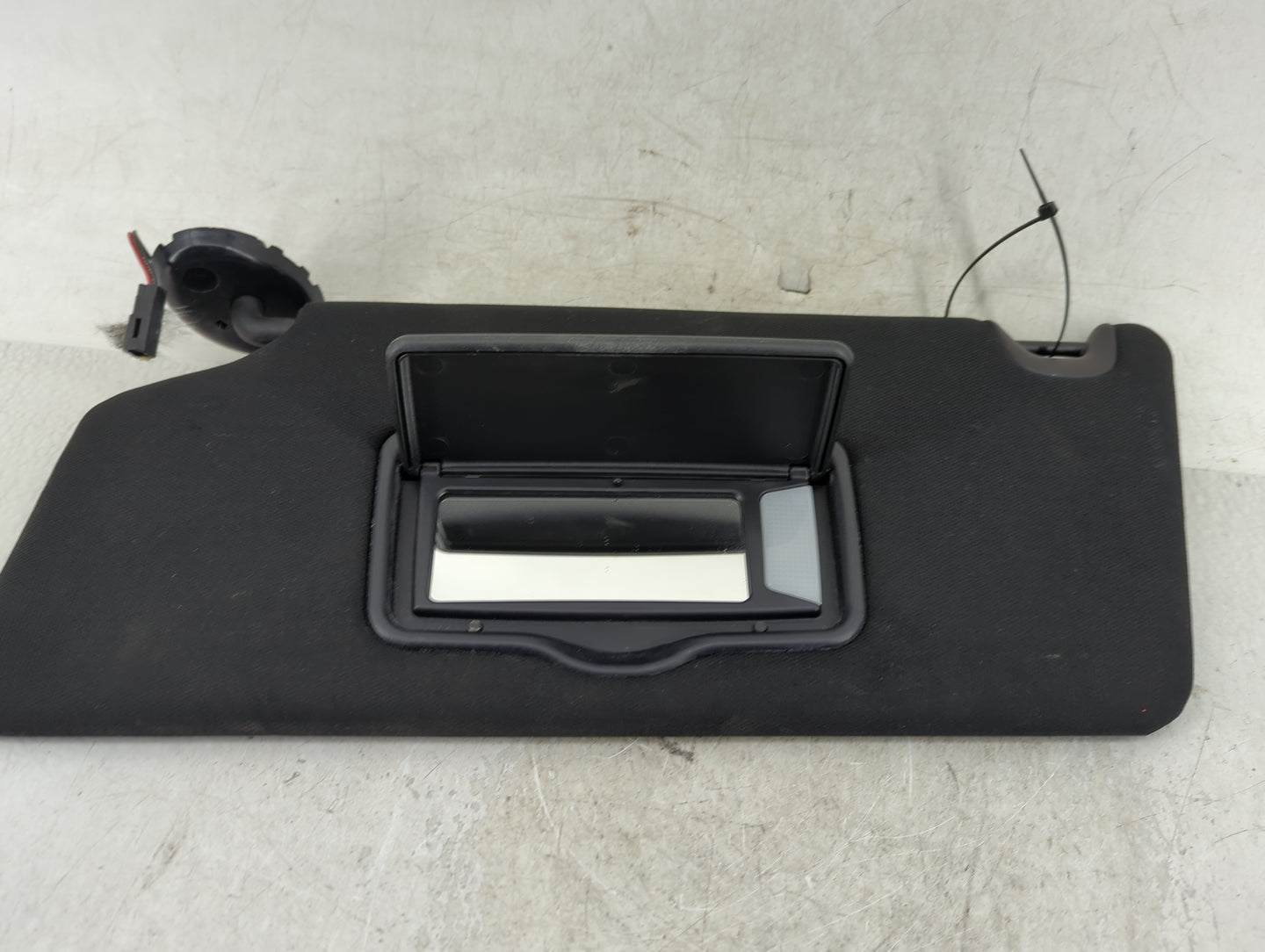 2017 Ford Explorer Sun Visor Shade Replacement Driver Left Mirror Fits OEM Used Auto Parts - Oemusedautoparts1.com