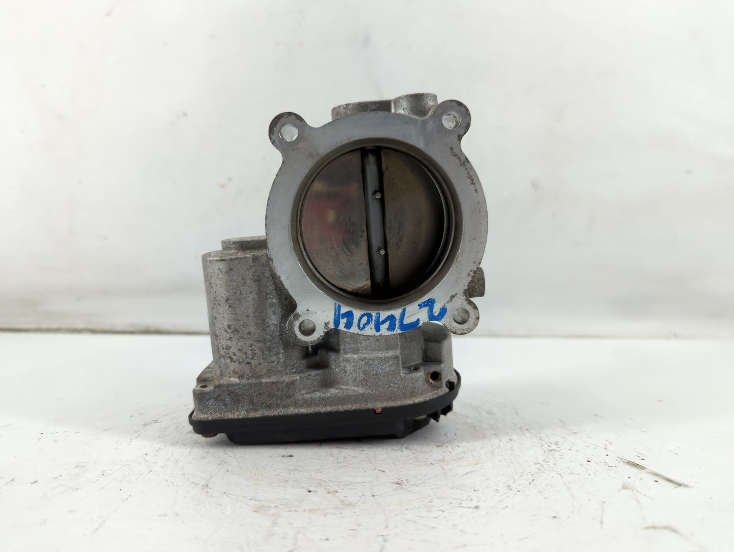 2011-2019 Ford Explorer Throttle Body P/N:AT4E-9F991-EL Fits Fits 2011 2012 2013 2014 2015 2016 2017 2018 2019 OEM Used Auto