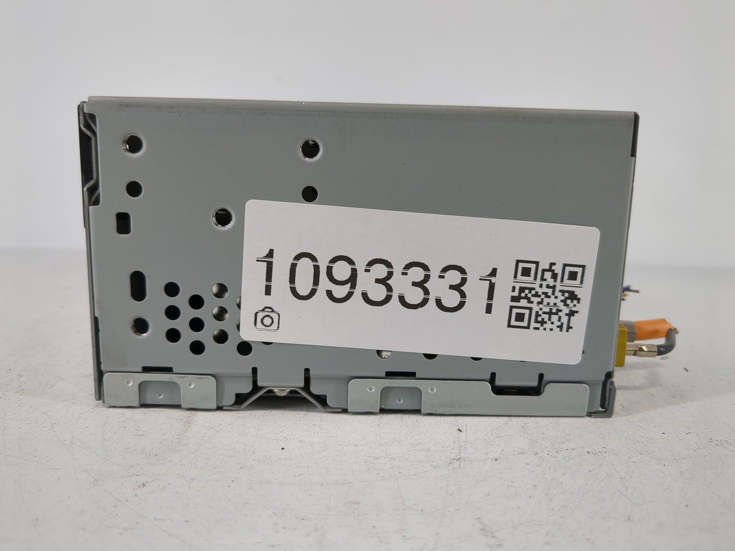 2017-2018 Ford F-150 Radio AM FM Cd Player Receiver Replacement P/N:GL3T-19C107-BA Fits Fits 2017 2018 OEM Used Auto Parts -