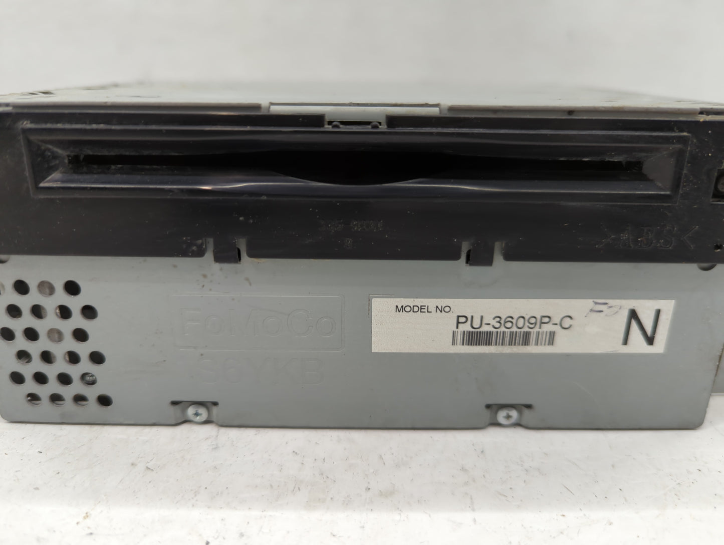 2016-2017 Ford F-150 Radio AM FM Cd Player Receiver Replacement P/N:GL3T-19C107-AA Fits Fits 2016 2017 OEM Used Auto Parts -