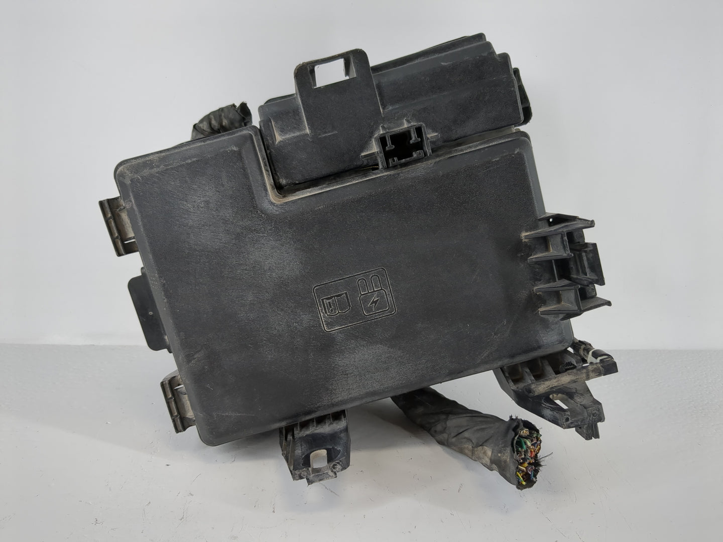 2017 Ford F-150 Fusebox Fuse Box Panel Relay Module P/N:HL3T-12A581 ACD Fits OEM Used Auto Parts - Oemusedautoparts1.com