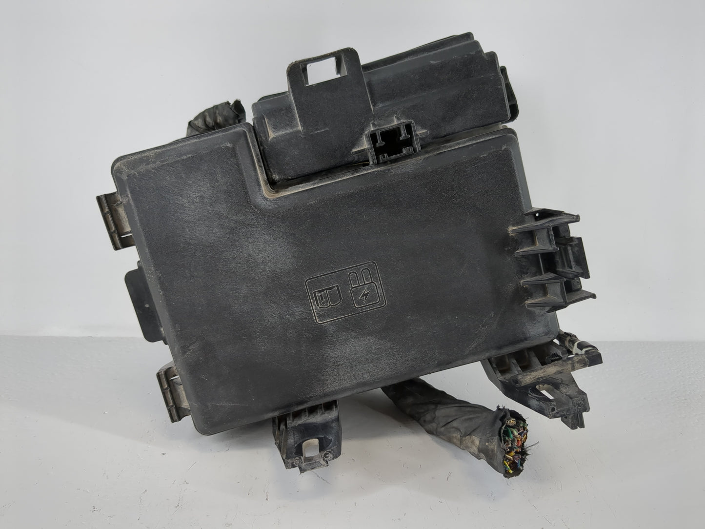 2017 Ford F-150 Fusebox Fuse Box Panel Relay Module P/N:HL3T-12A581 ACD Fits OEM Used Auto Parts - Oemusedautoparts1.com
