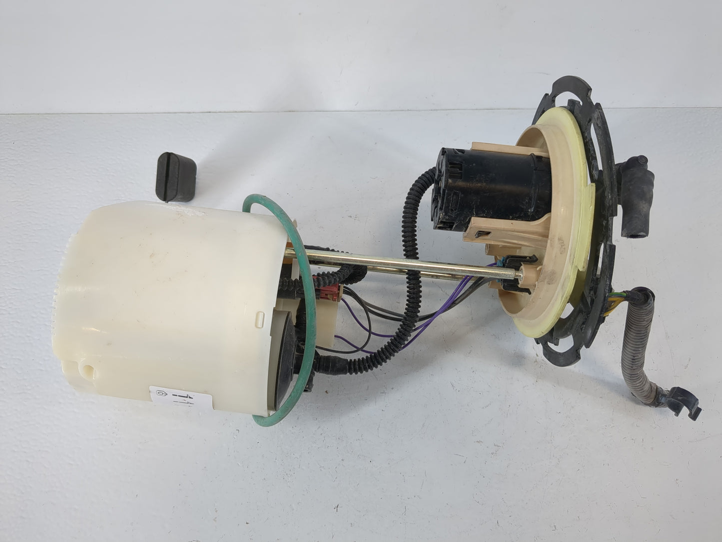 2015-2017 Ford F-150 Electrical Gas Fuel Pump Assembly - Oemusedautoparts1.com