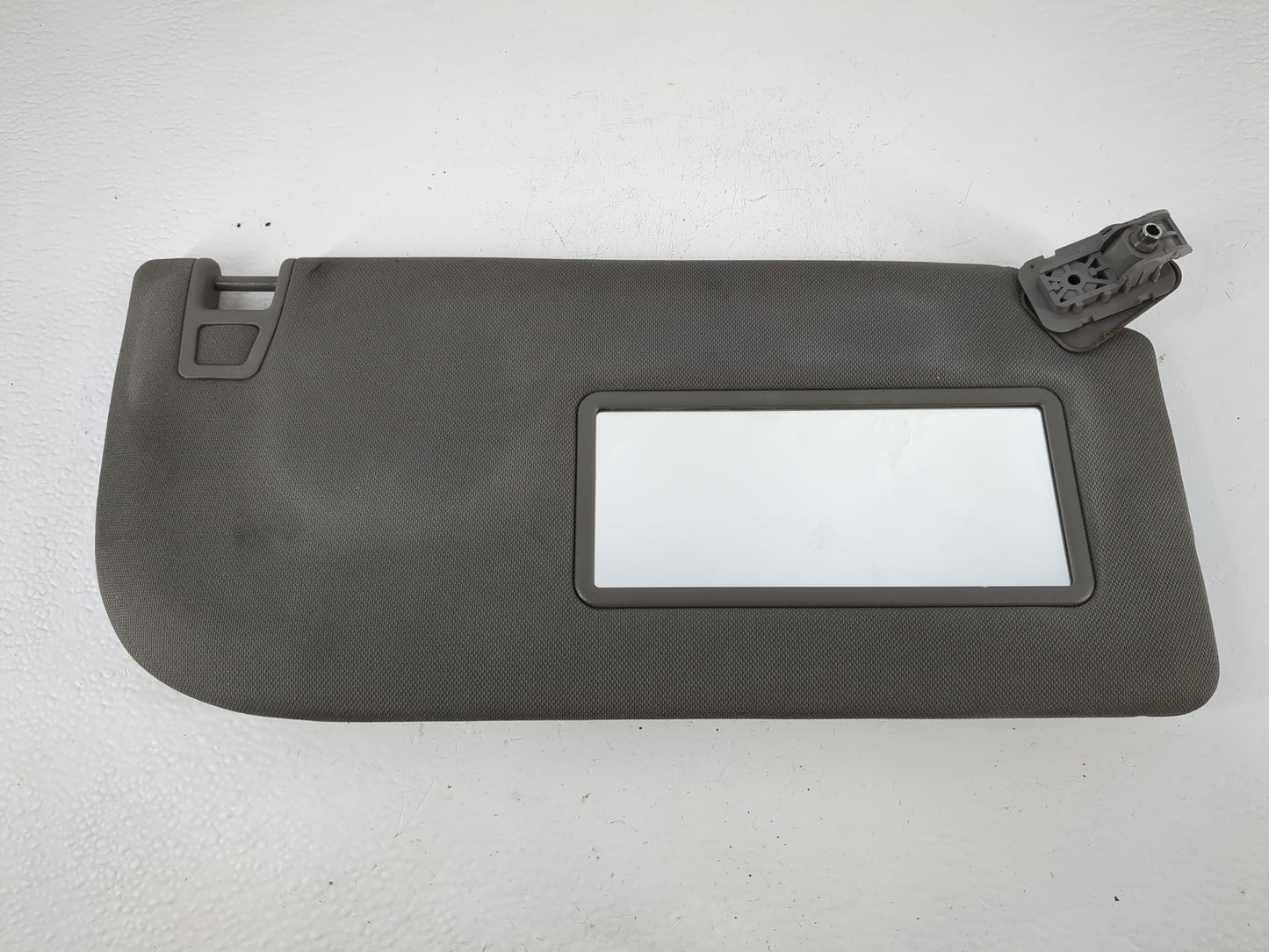 2015-2017 Ford F-150 Sun Visor Shade Replacement Passenger Right Mirror Fits Fits 2015 2016 2017 OEM Used Auto Parts - Oemus