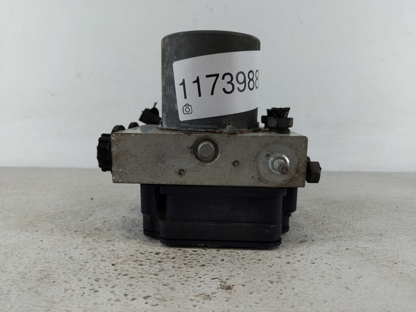 2017-2018 Ford F-150 ABS Pump Control Module Replacement Fits Fits 2017 2018 OEM Used Auto Parts - Oemusedautoparts1.com