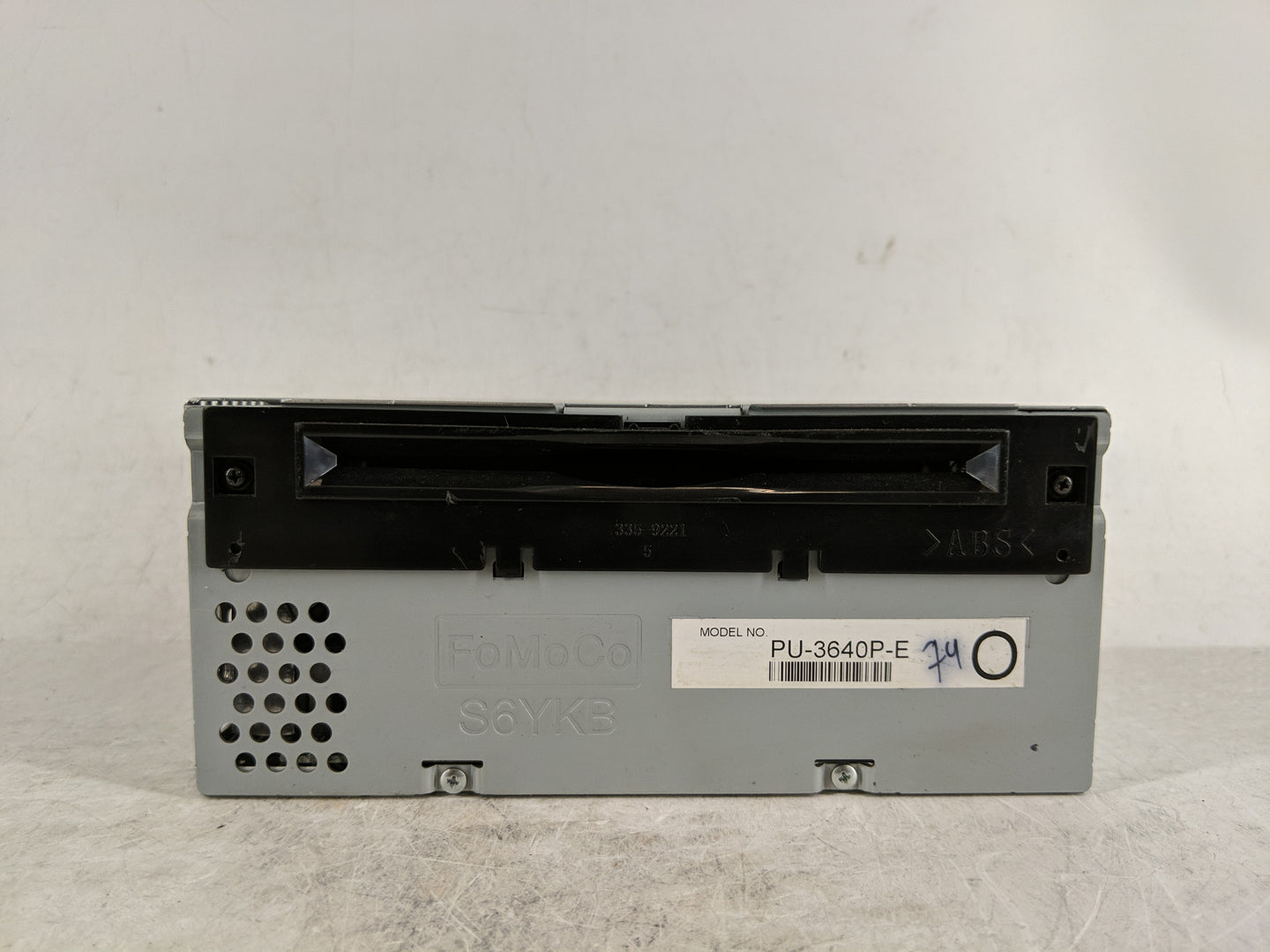 2017-2018 Ford F-150 Radio AM FM Cd Player Receiver Replacement P/N:HL3T-19C107-BC Fits Fits 2017 2018 OEM Used Auto Parts -