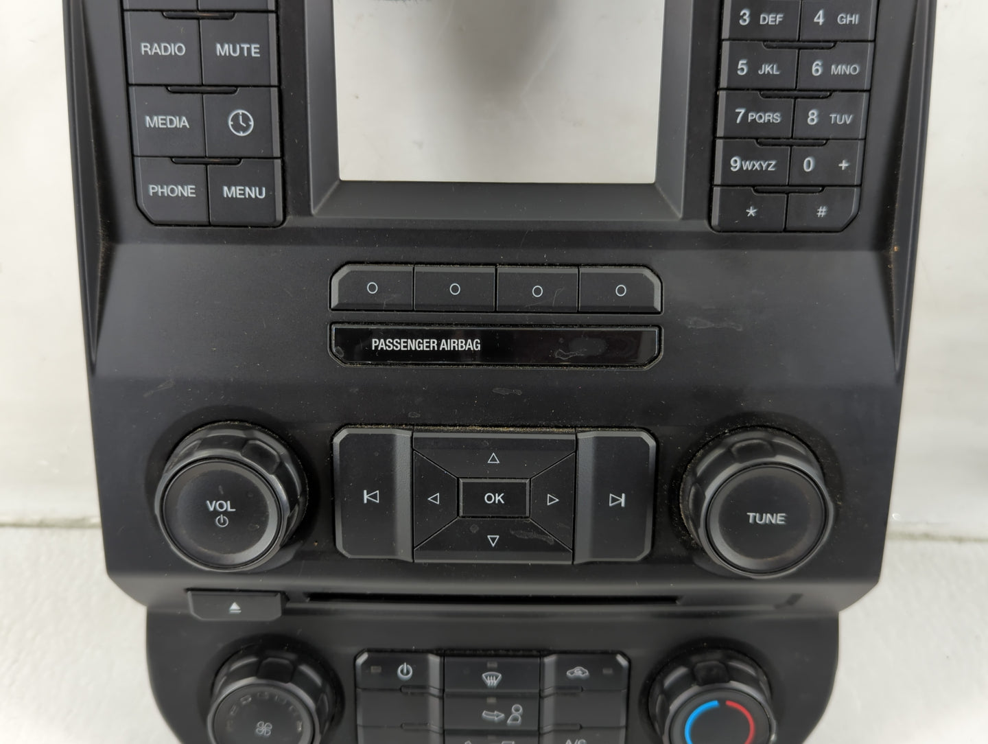 2017 Ford F-150 Radio AM FM Cd Player Receiver Replacement P/N:HL3T-18E243-BGB Fits OEM Used Auto Parts - Oemusedautoparts1.