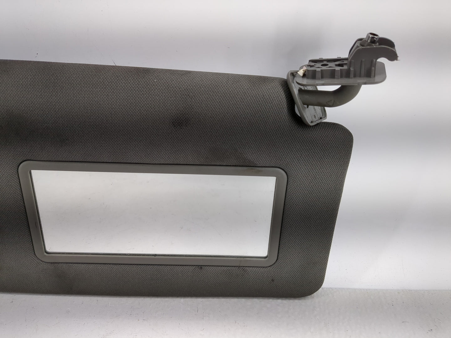 2015-2017 Ford F-150 Sun Visor Shade Replacement Passenger Right Mirror Fits Fits 2015 2016 2017 OEM Used Auto Parts - Oemus