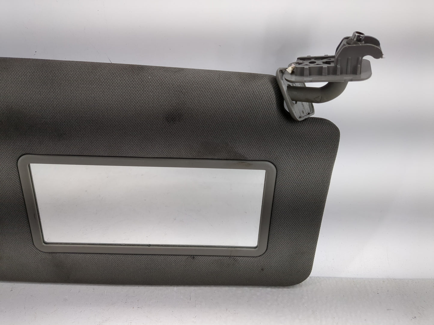 2015-2017 Ford F-150 Sun Visor Shade Replacement Passenger Right Mirror Fits Fits 2015 2016 2017 OEM Used Auto Parts - Oemus