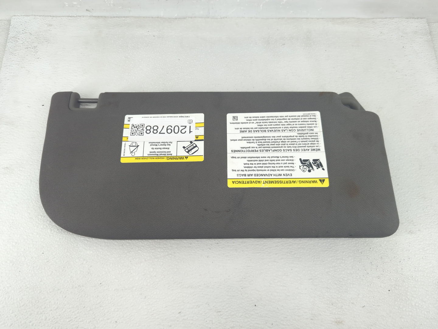 2015-2017 Ford F-150 Sun Visor Shade Replacement Driver Left Mirror Fits Fits 2015 2016 2017 OEM Used Auto Parts - Oemusedau