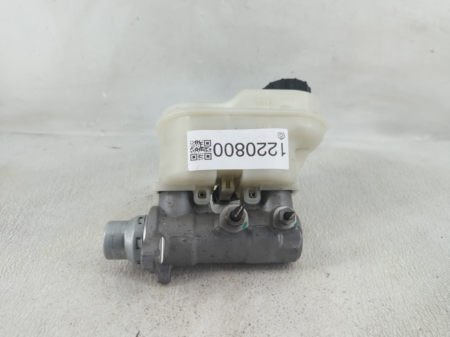2015-2017 Ford F-150 Brake Master Cylinder - Oemusedautoparts1.com