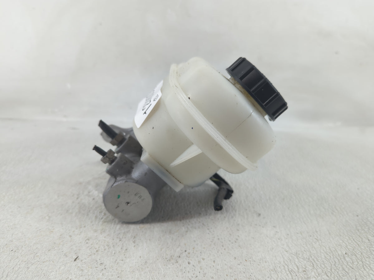 2015-2017 Ford F-150 Brake Master Cylinder 1220800 - Oemusedautoparts1.com