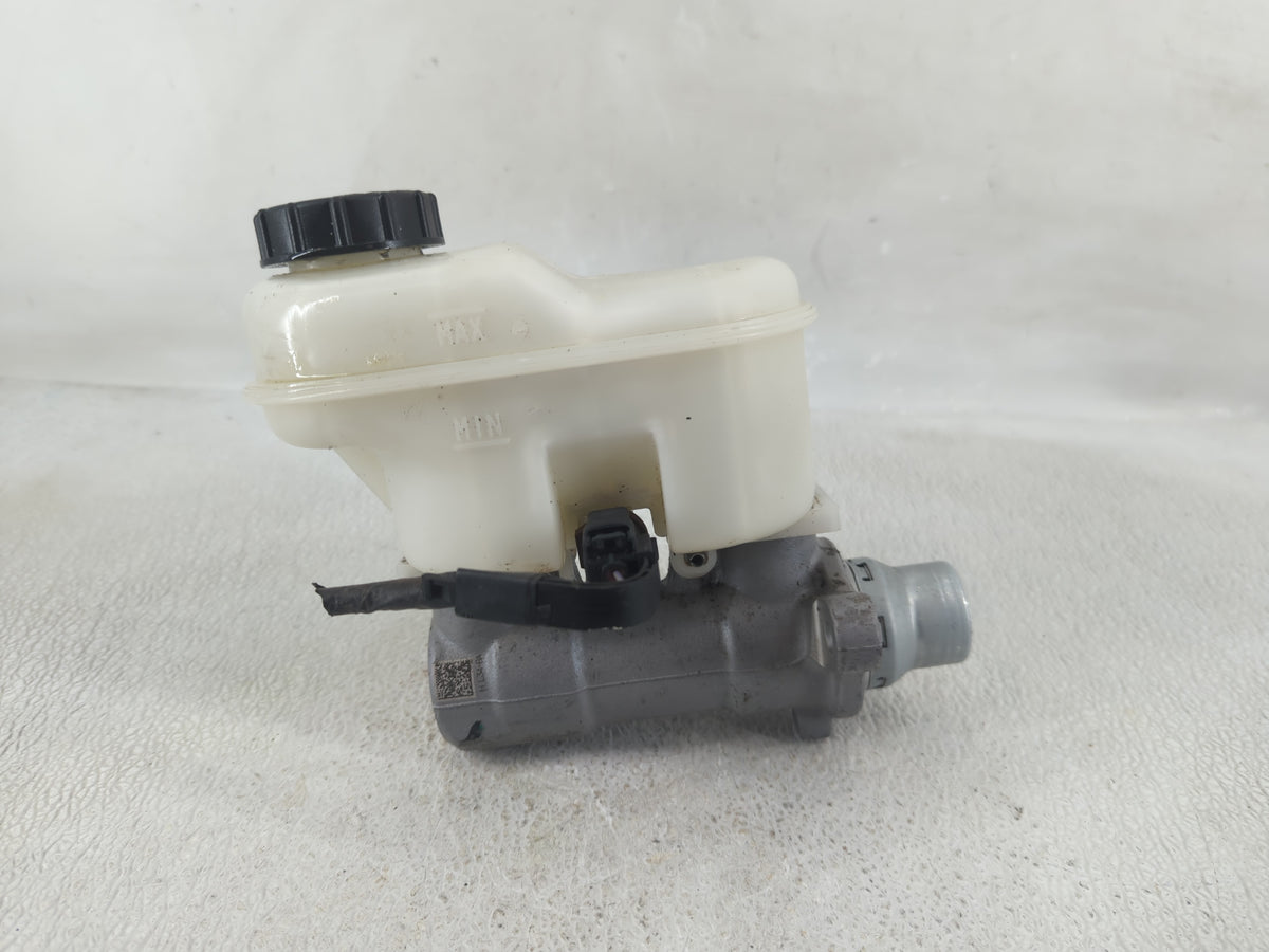 2015-2017 Ford F-150 Brake Master Cylinder 1220800 - Oemusedautoparts1.com