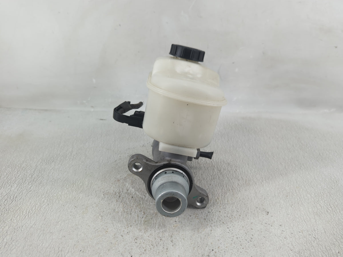 2015-2017 Ford F-150 Brake Master Cylinder 1220800 - Oemusedautoparts1.com